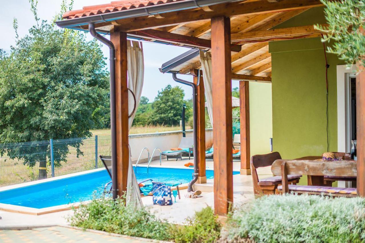 Holiday Home Tanja Póla Kültér fotó